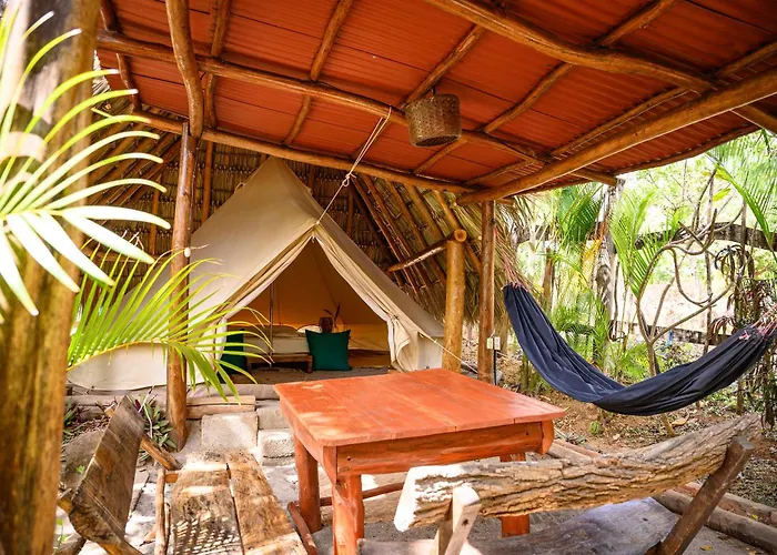 Casa La Aventura Guasacate - Popoyo